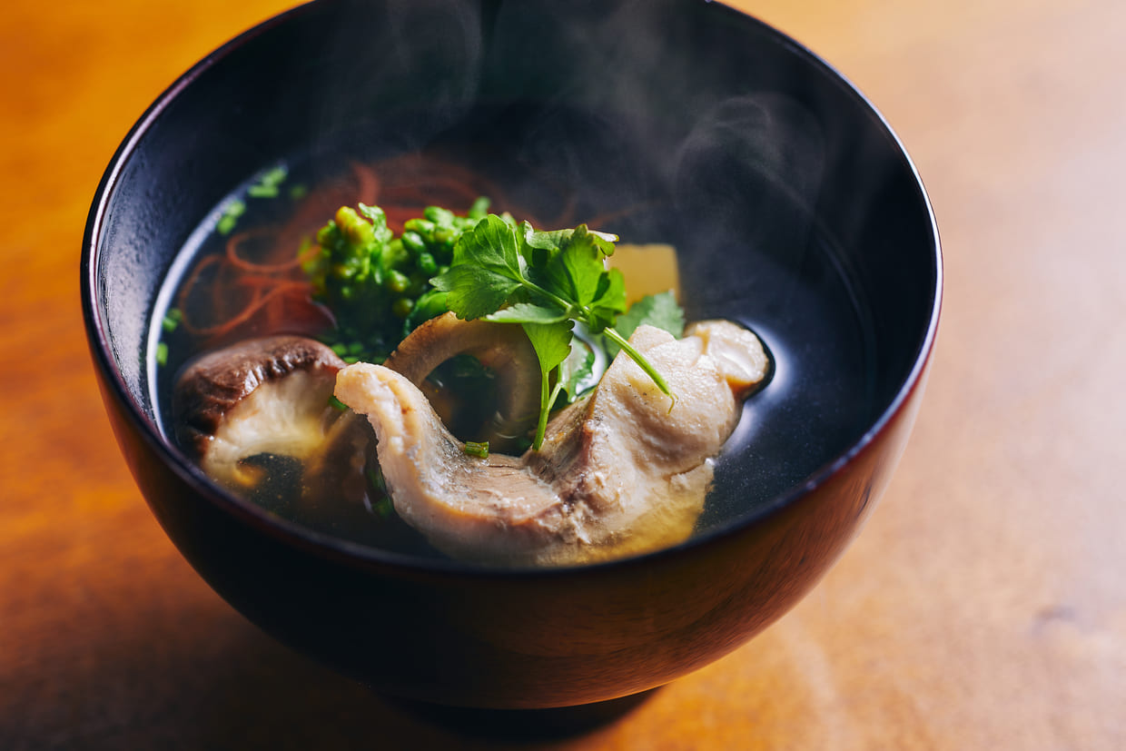 『わっぱ堂』岩魚と玉子豆腐、菜の花の椀物