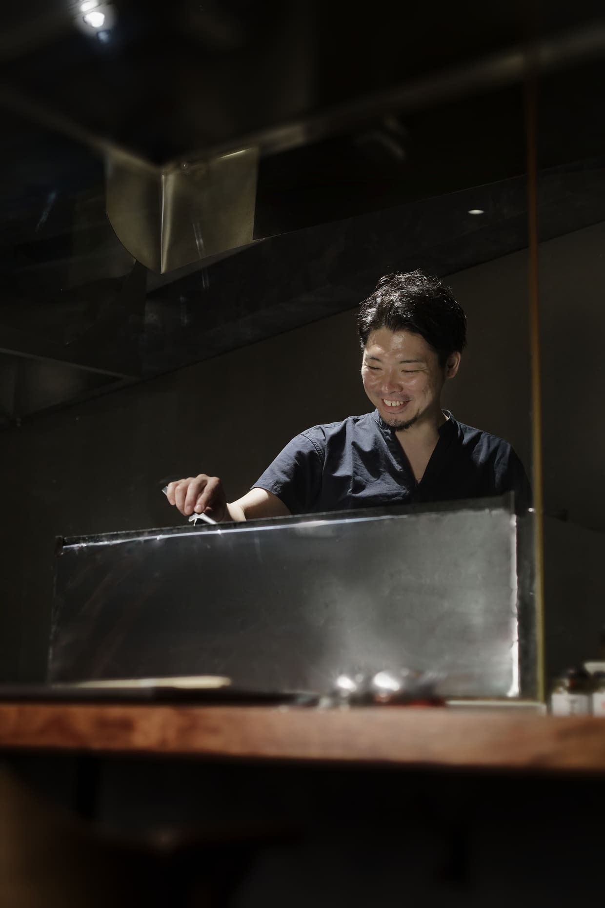 『薪炭まだら』店主の馬渡雄二さん