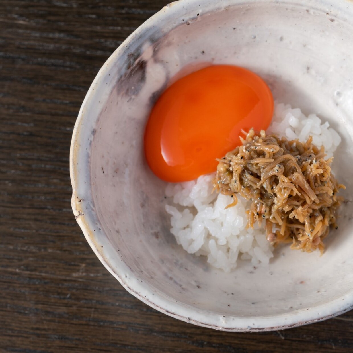 『六条院拓磨』の卵黄＆チリメン山椒ご飯