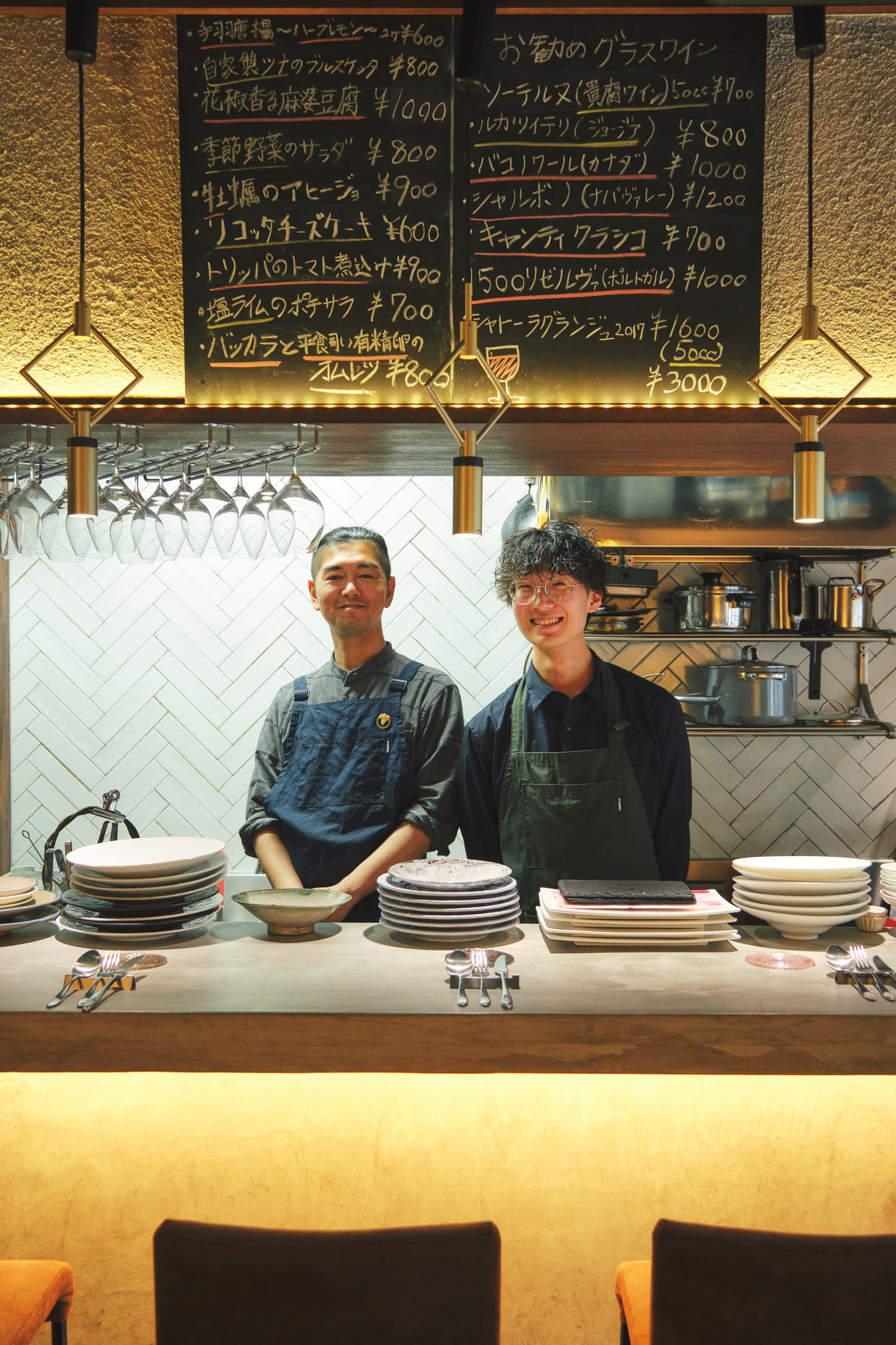 大阪・高槻『Wine.bar APiS』の店主