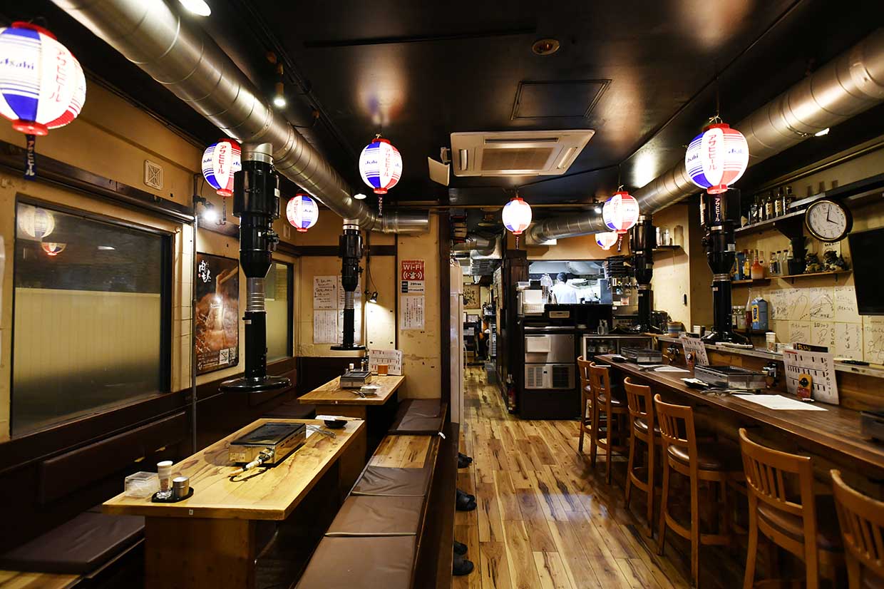 『肉もん』店内