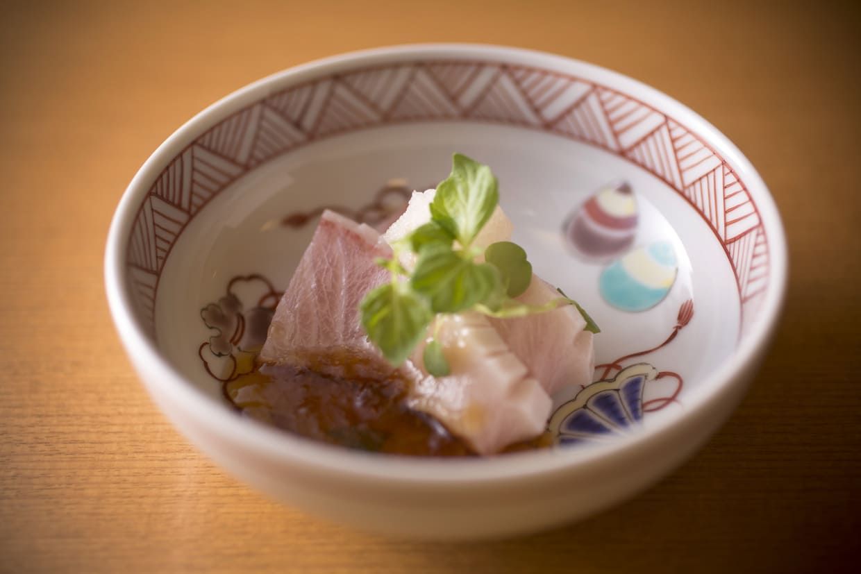 『柳田゛』お造りのブリ