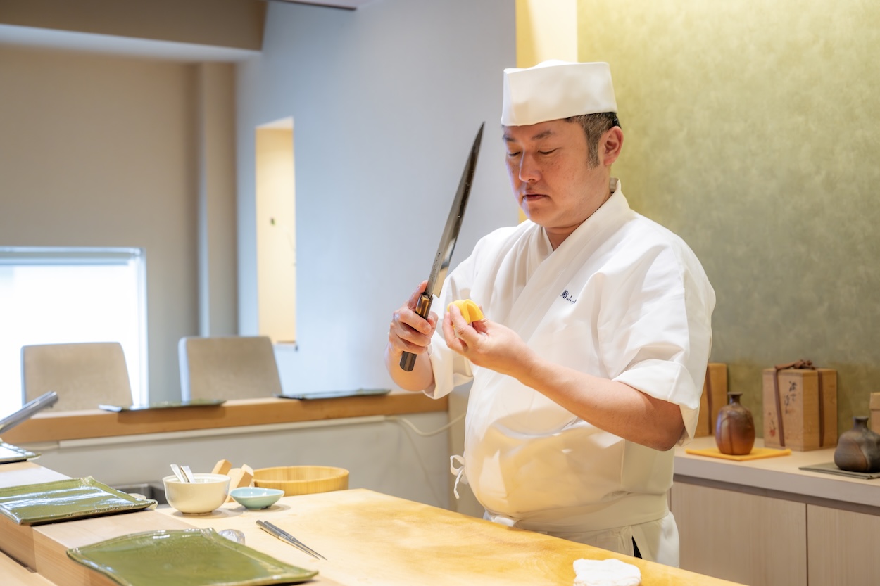 『鮨ふみ』調理