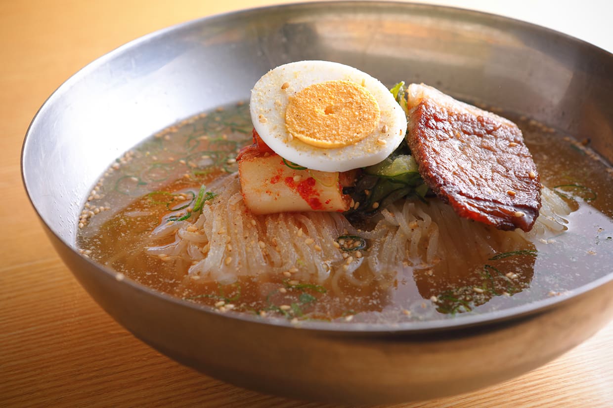 『なないろ』の韓国冷麺
