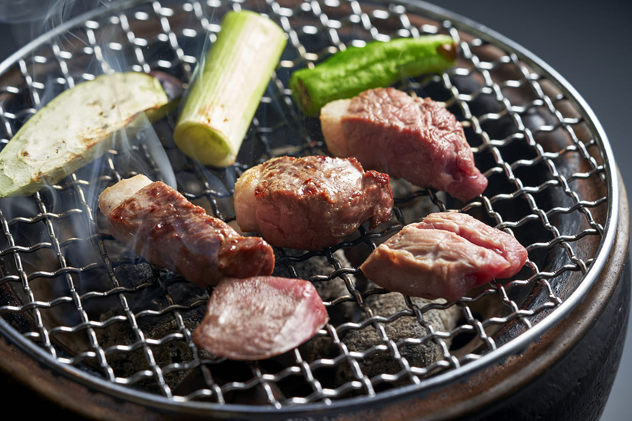 『おら鴨』の炭火焼
