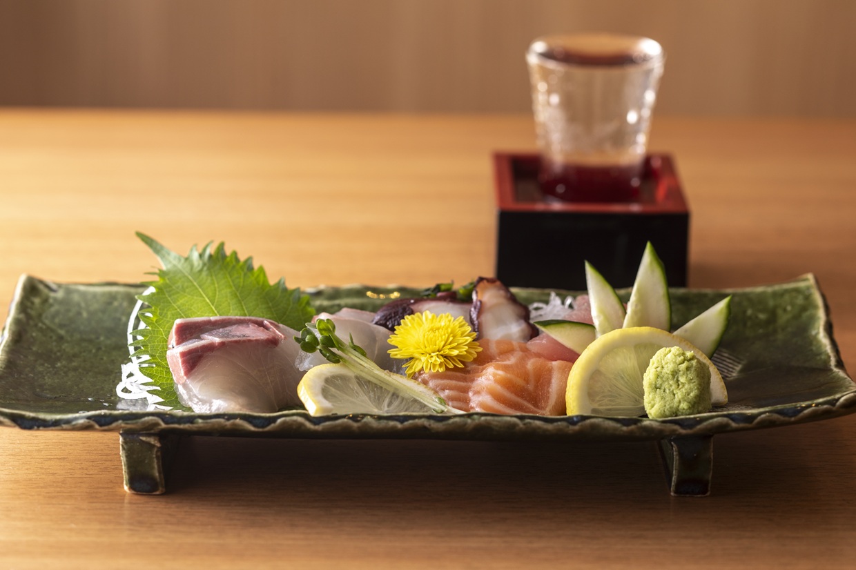『酒房 灘 さんちか店』の刺身5種盛り