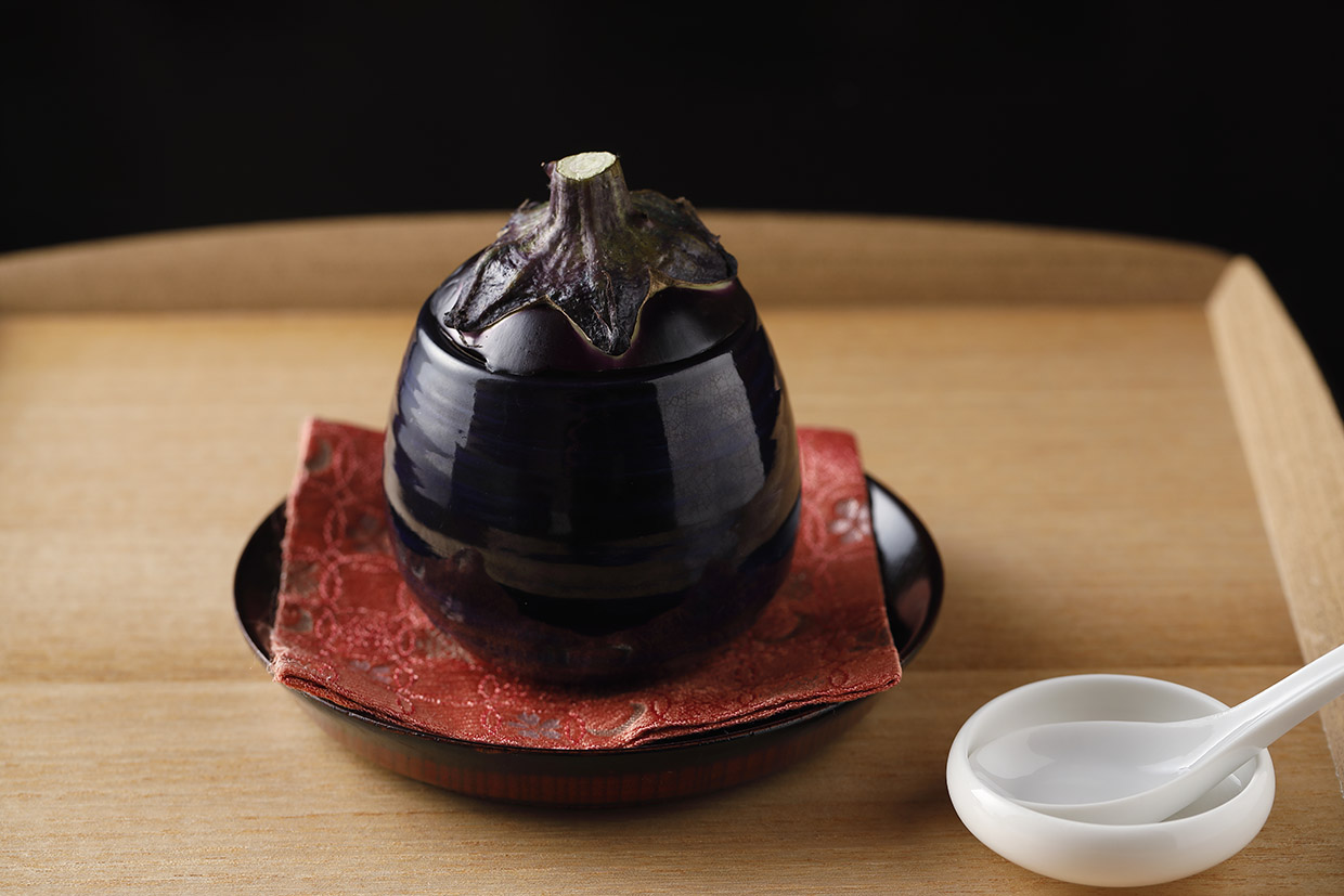 『菊乃井 本店』の蓋物・賀茂茄子の揚げ出し、器