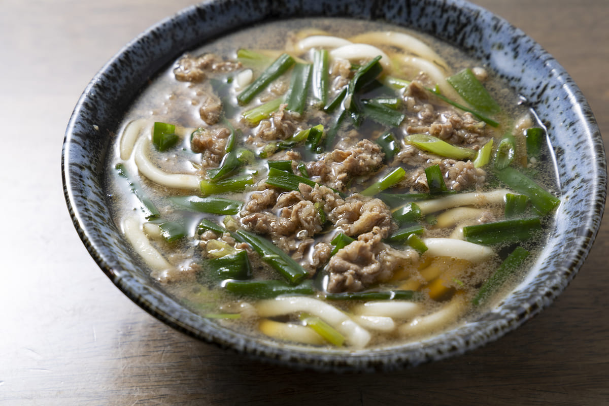 大阪 なんば 千日前『大阪うどん いなの路』肉うどん