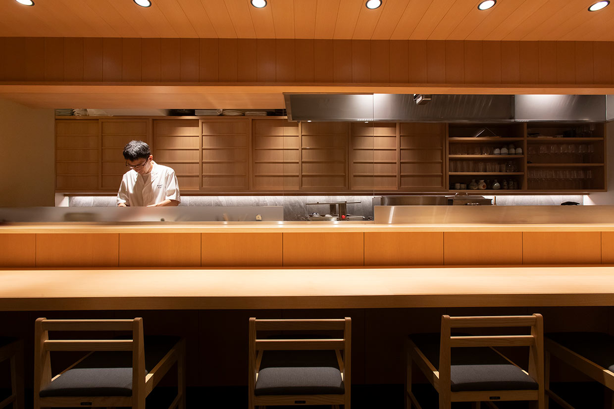 「なにわ料理 さと有」内観