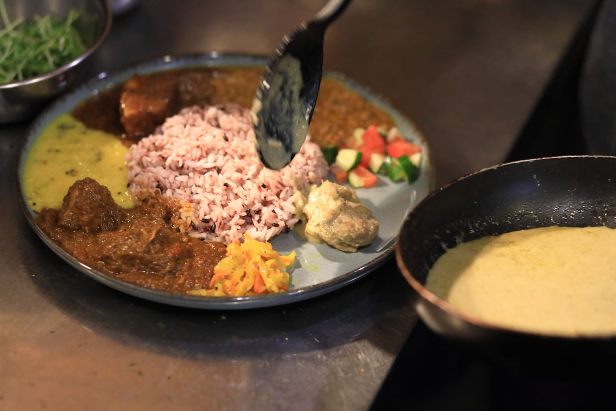 カレー作ってるところ