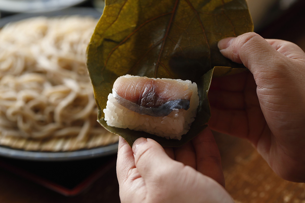 『清九郎』の柿の葉寿司