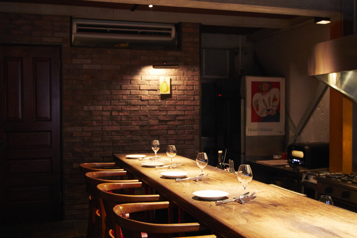 カウンター、内観