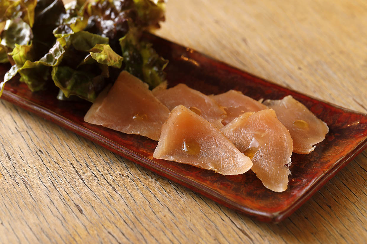 『うずら屋京都』の地鶏の生ハム