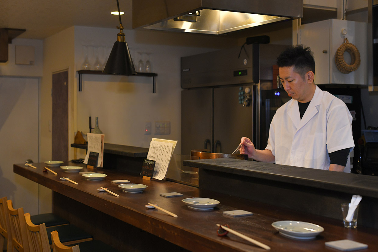 『渉』店主の安住 渉さん