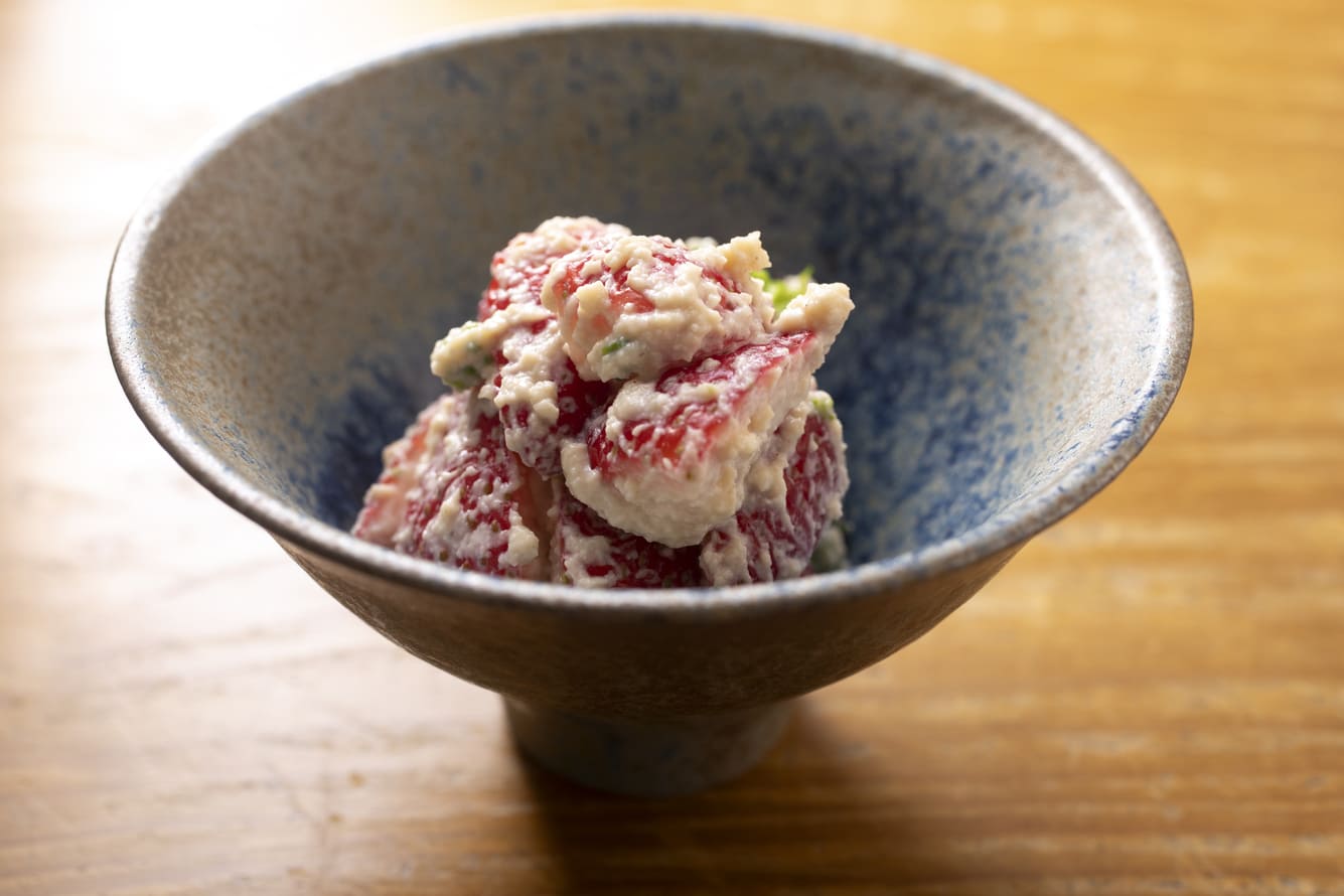 『大夢』のイチゴと菜の花の白和え