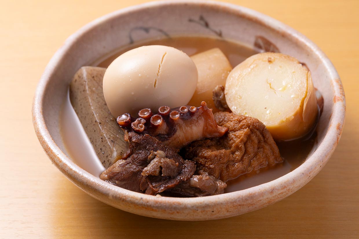 「きね本」のおでん盛合せ