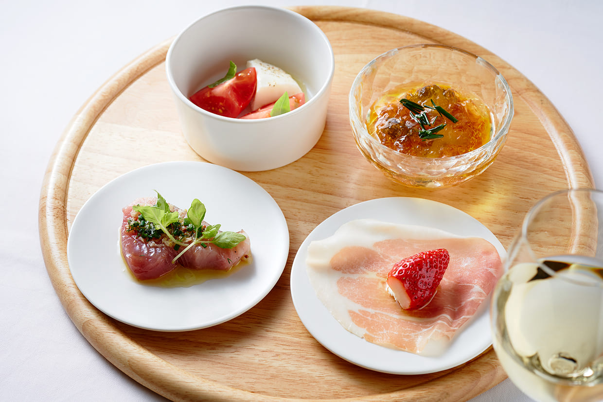 『カンティーナ・アルバロンガ』の前菜