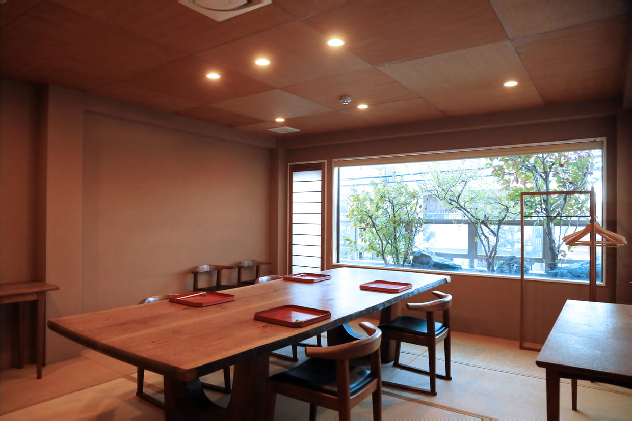 大阪・豊中『鮨うえの』個室