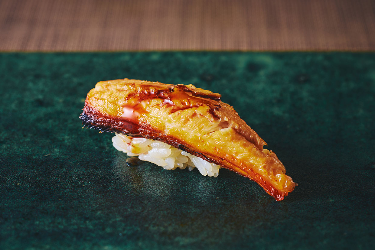 『鮨と酒 ことほぎ』の穴子