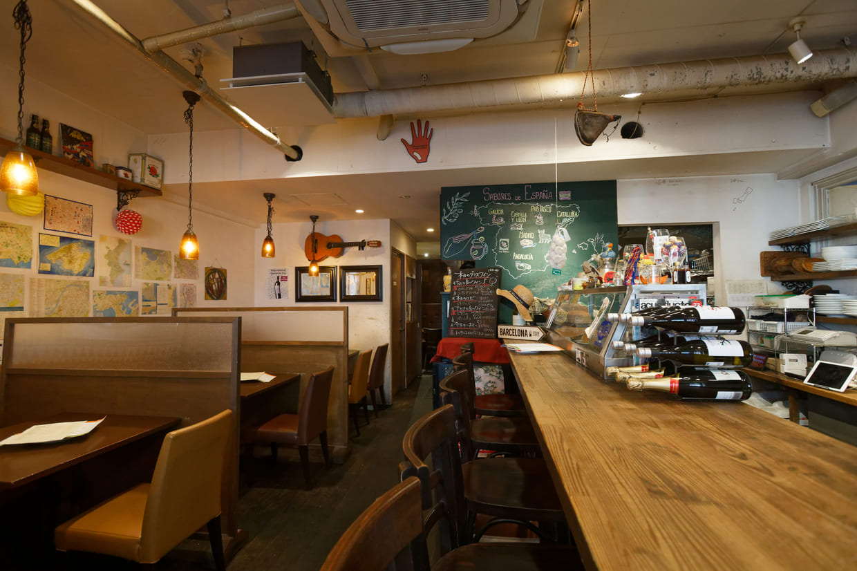 京都・烏丸御池『エル・ボガバンテ346』店内