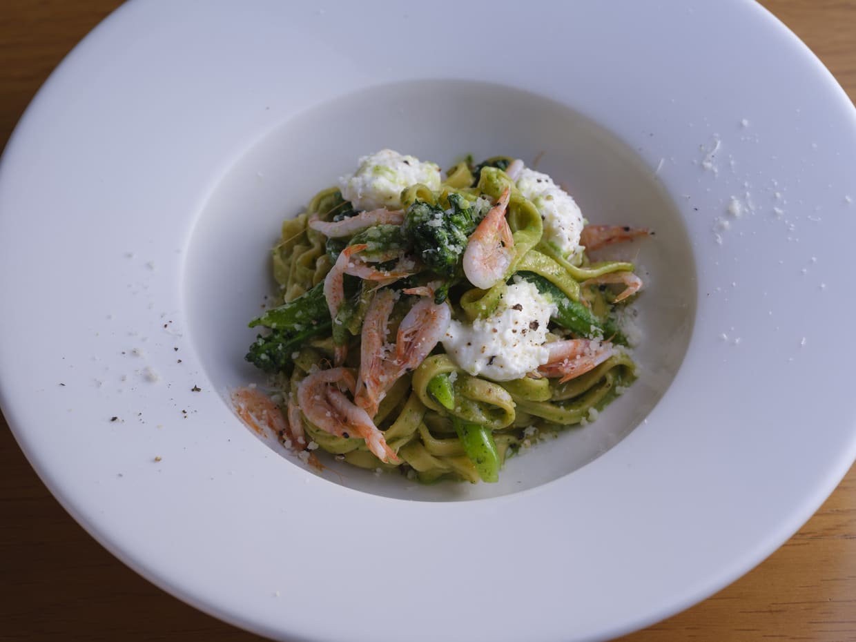 京都・二条城『リストランテ野呂』タリオリーニ　桜エビと茎ブロッコリーのバジルソース和え 自家製リコッタチーズと