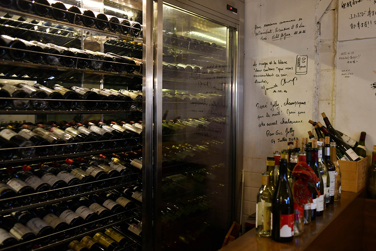 『ドゥ・クルール』ワインセラー