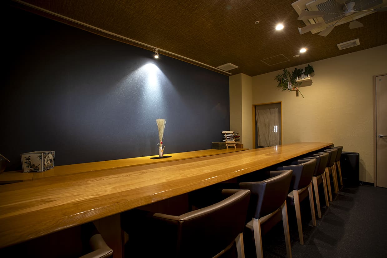 『うみ』の店内