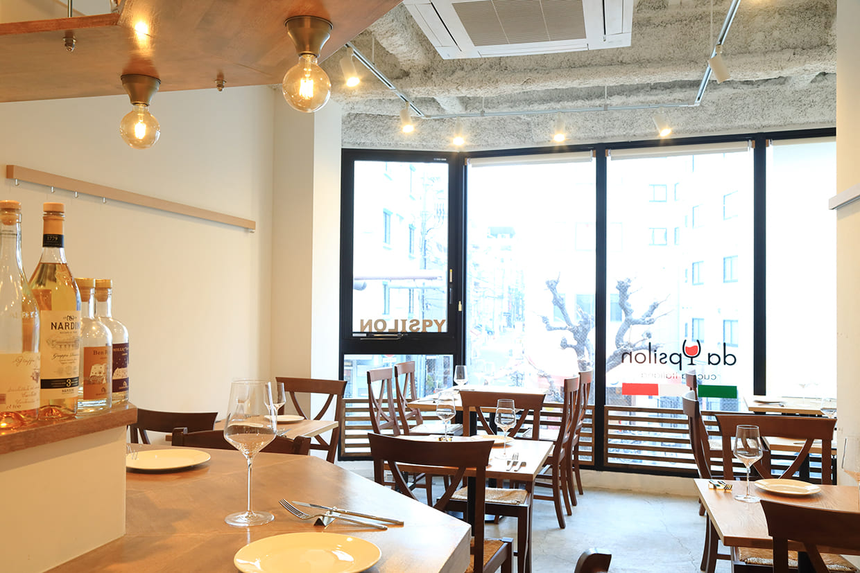 『ダ・イプシロン』の店内