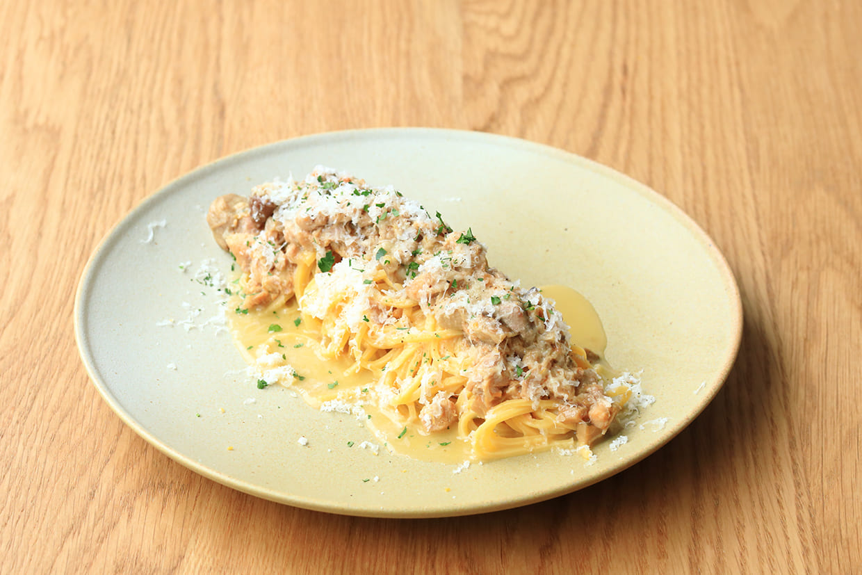 『ダ・イプシロン』のタリオリーニウサギのラグーとポルチーニ