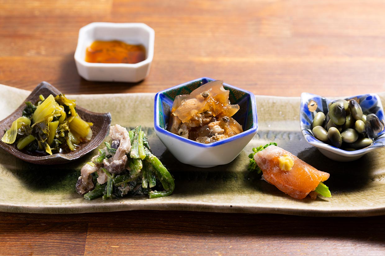 大阪「ぼっかけや」のおまかせ酒菜五種盛り