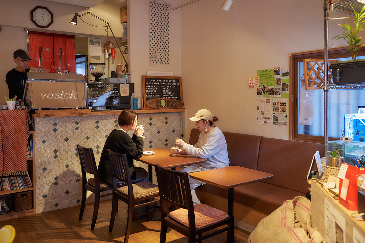 『イロリコーヒー』の店内