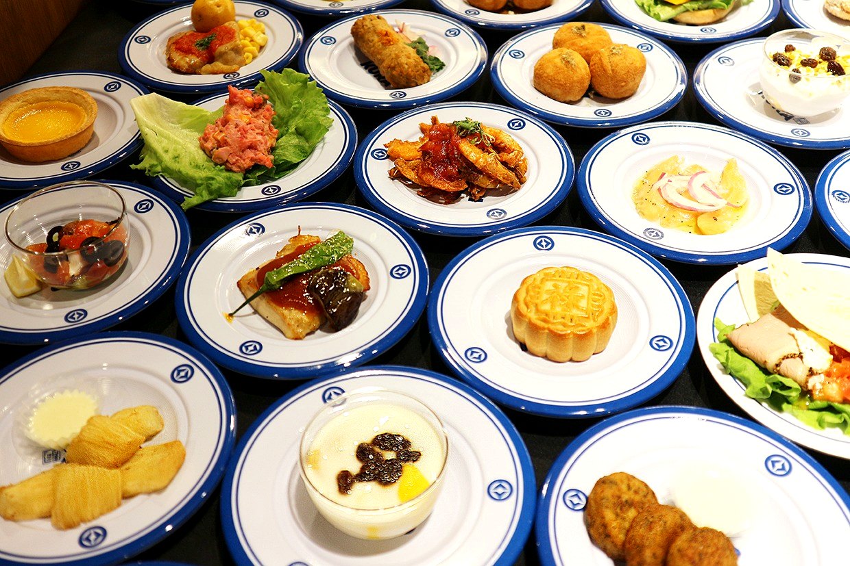 くら寿司万博レガシー　メモリアルなんば千日前店　世界の料理