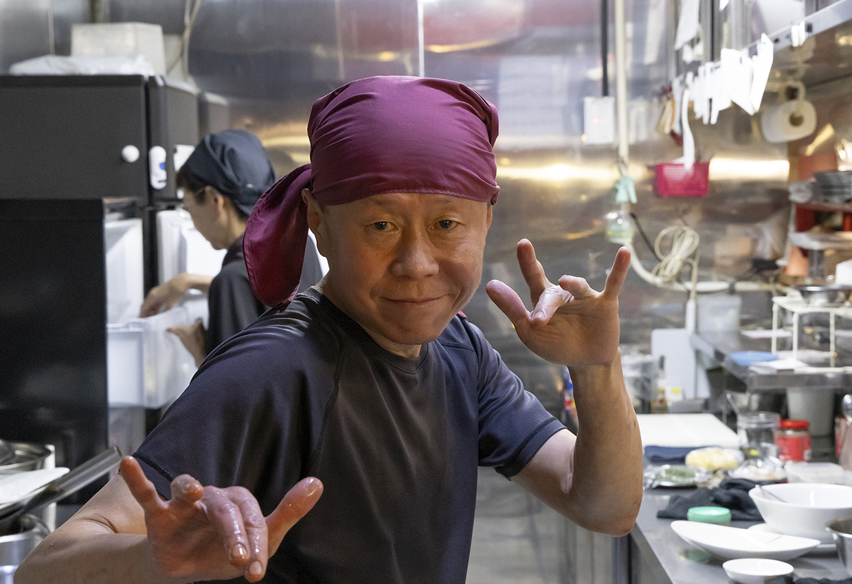 『香港小菜 LEE』の店主岡本さん