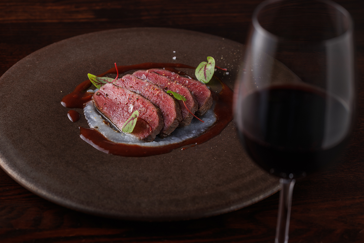 『麓』の鹿肉のロースト