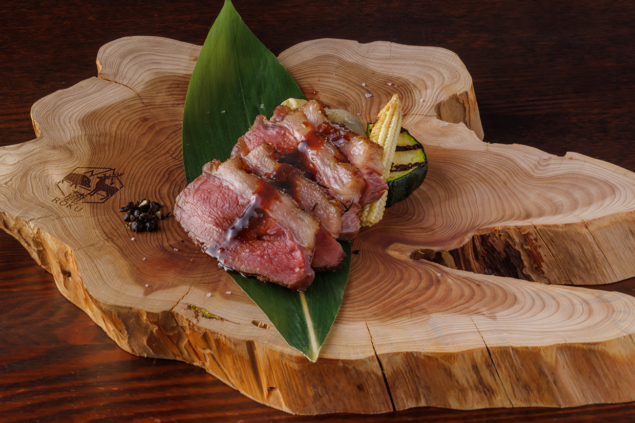 『麓』の猪肉のグリル