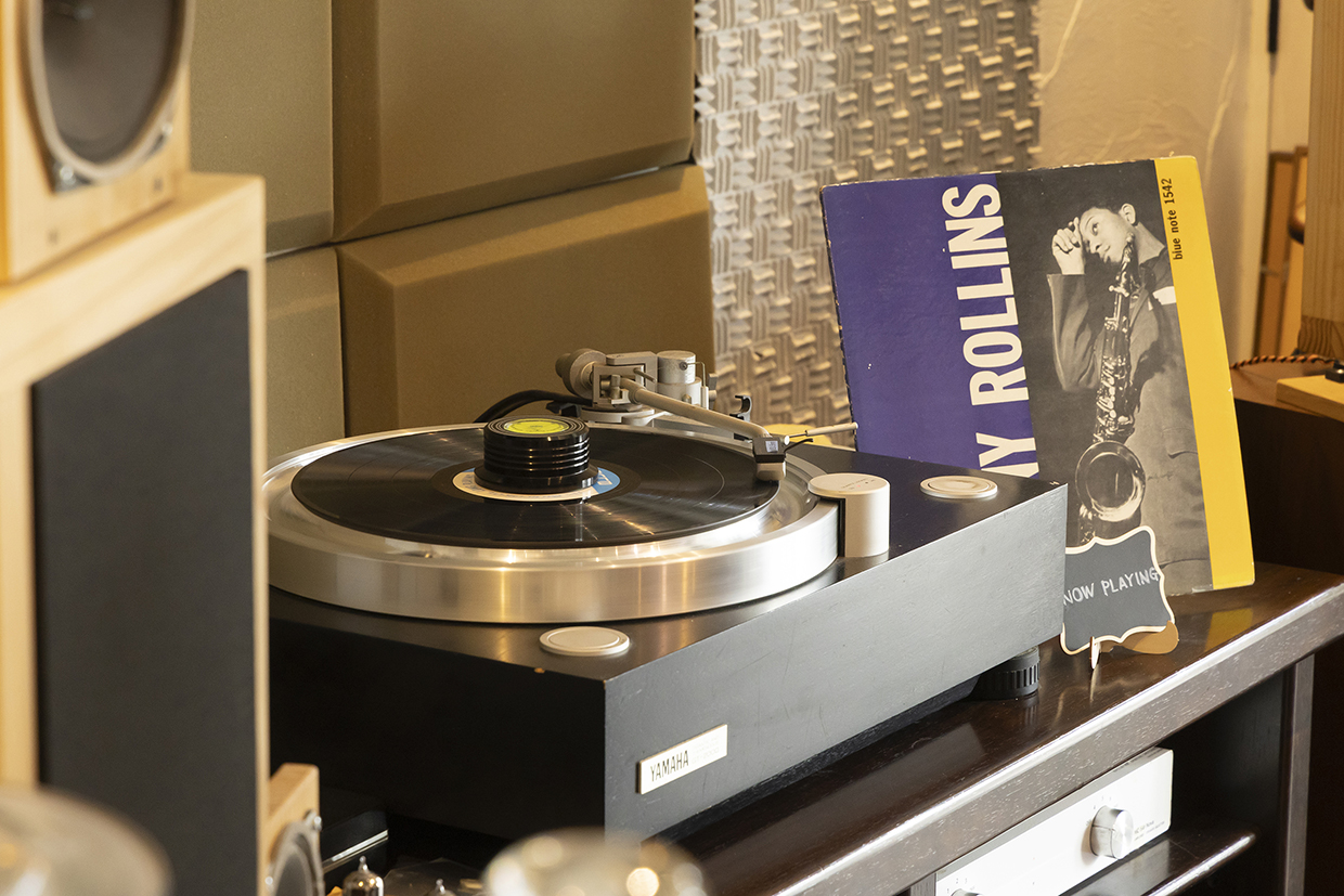 『RVC』のレコード