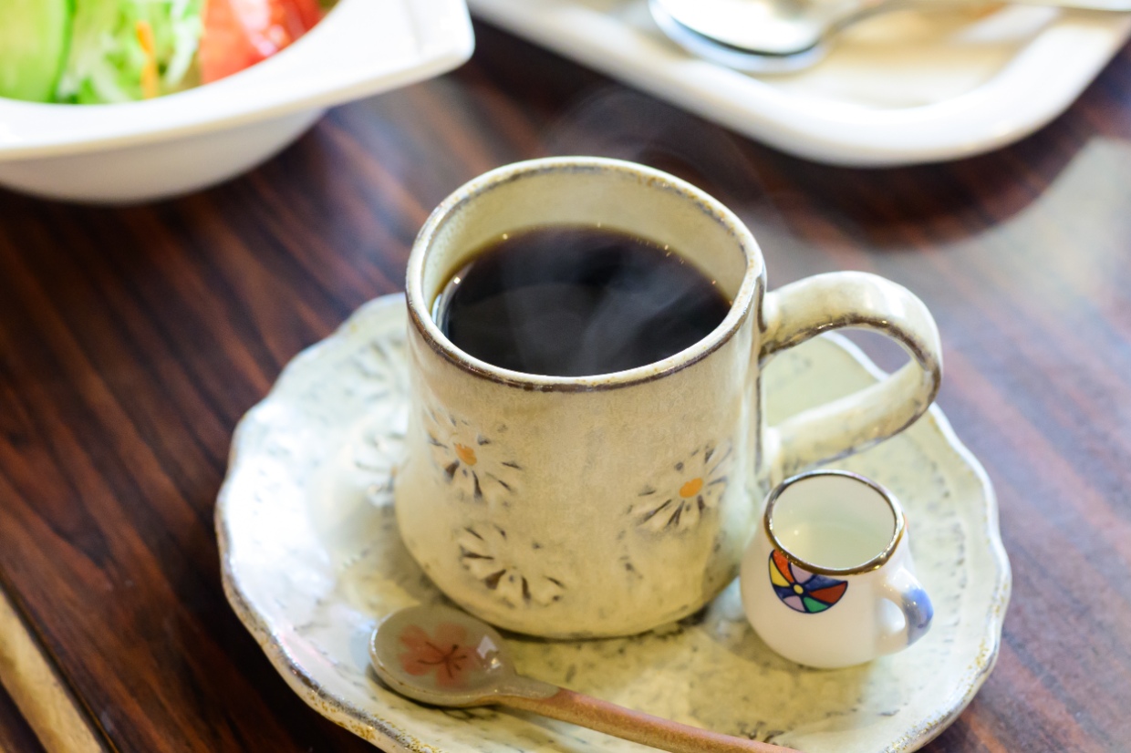 アーニーハウスホットコーヒー