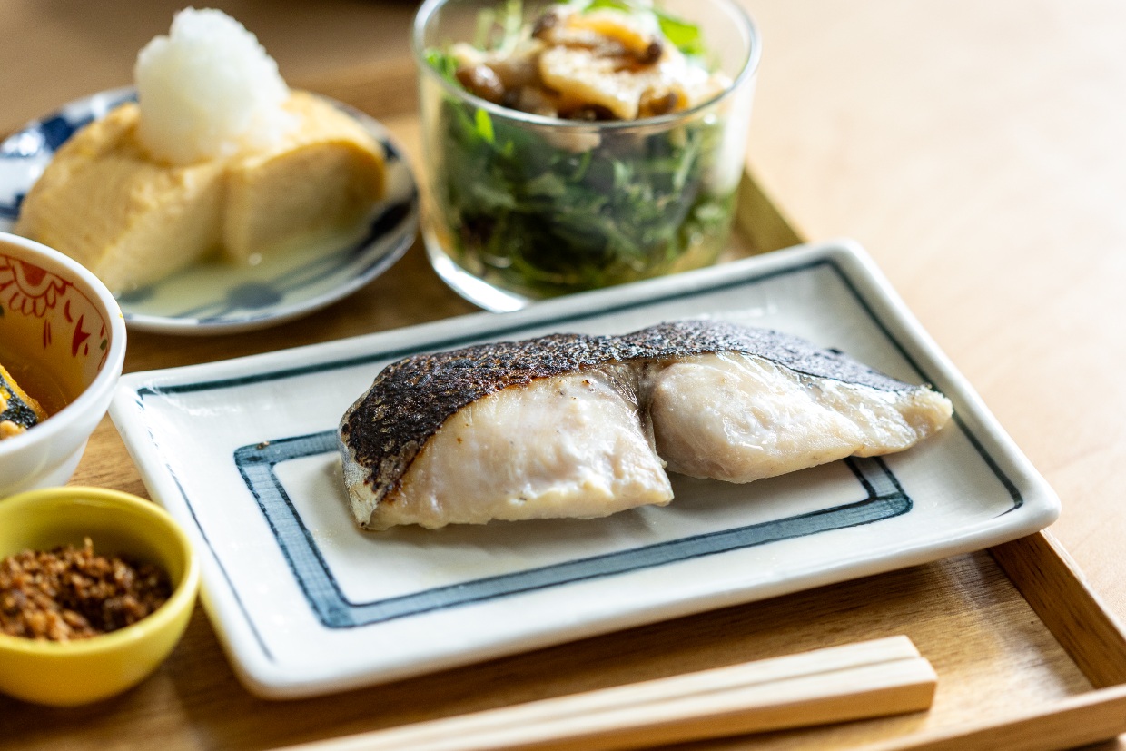『旬菜いまり』のモーニング魚