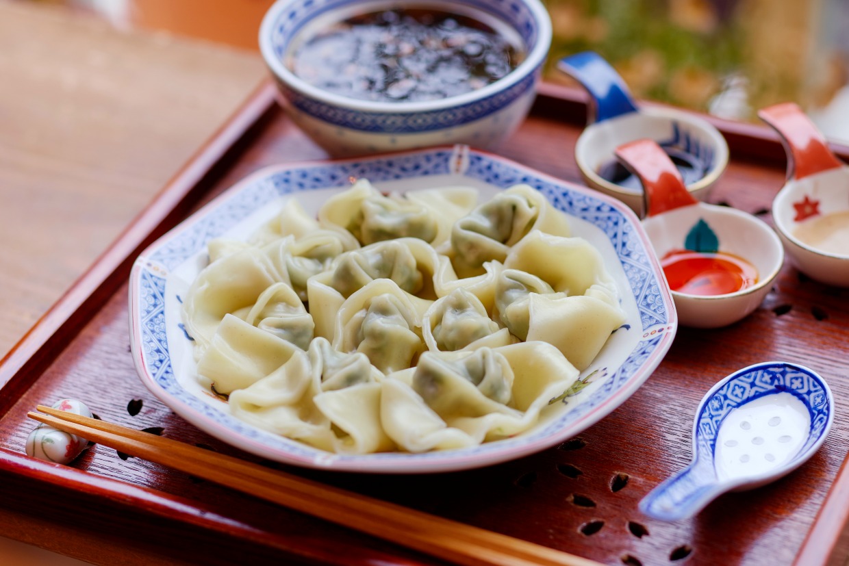 『上海ロンタン』本格手作り上海饂飩 国産豚肉と野菜ワンタン