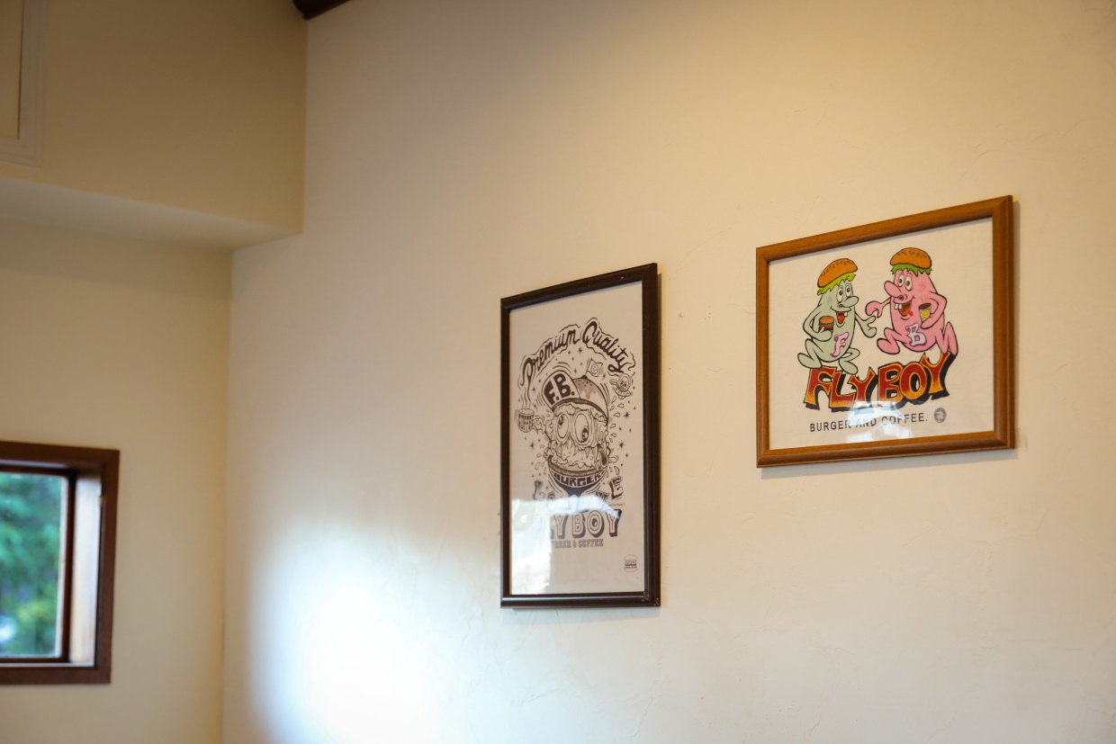 『フライ ボーイ バーガー&コーヒー』店内イラスト