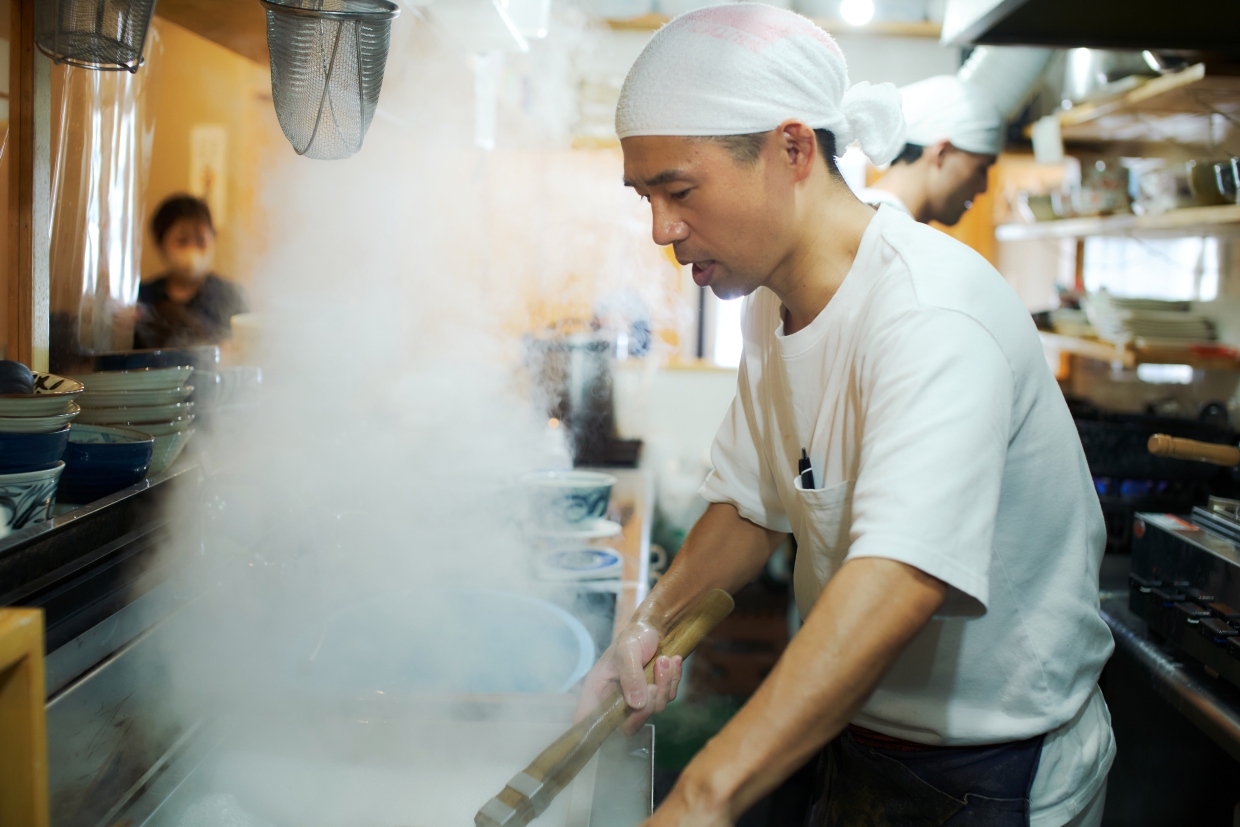 『うどん処 重己』店主の小川友作さん