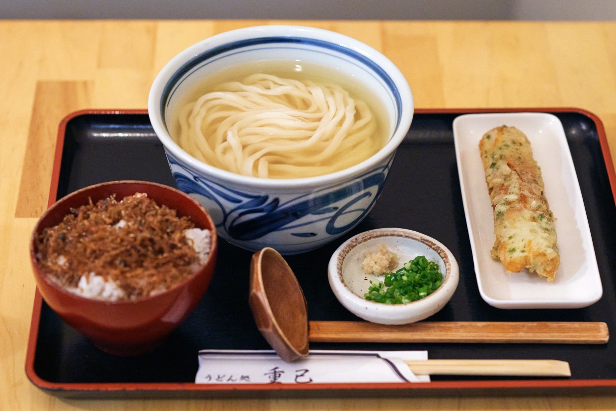 『うどん処 重己』お昼のセット