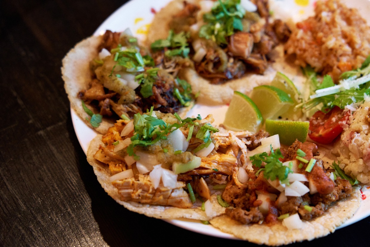 『TRIP Tacos』ランチのタコス