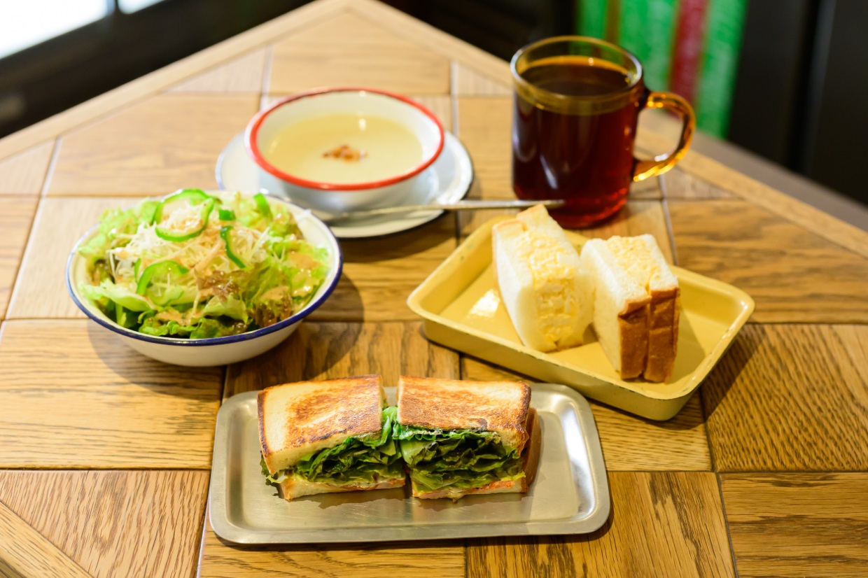 『スタンドプチ』ランチタイムサービス