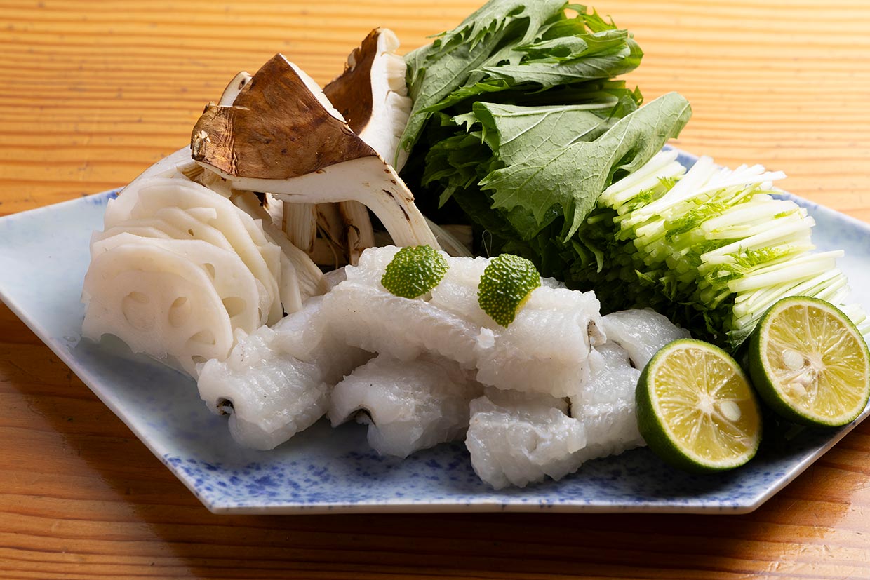 「玄斎」の「伝助穴子の吸い鍋」具材