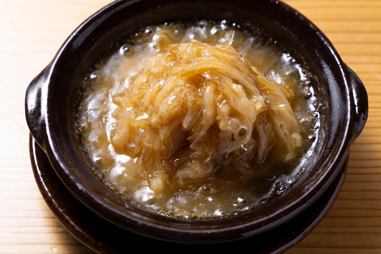 「にしぶち飯店」のフカヒレの白湯スープ煮込み