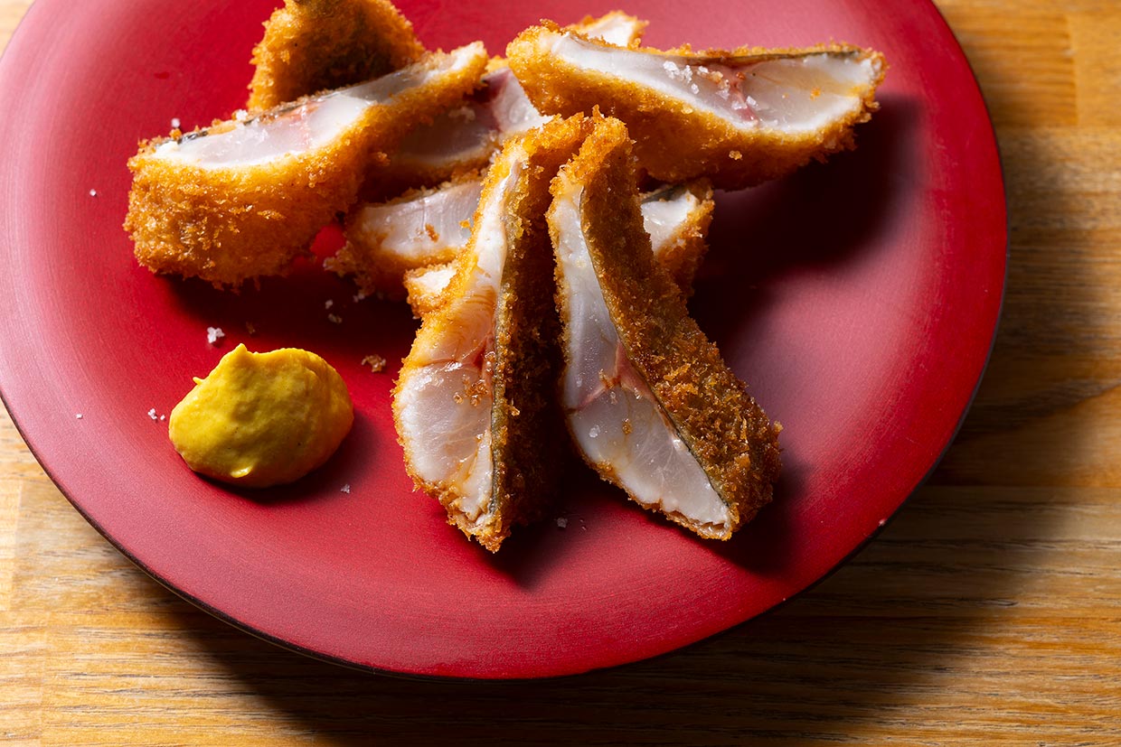 『洋食おがた』の活アジフライ