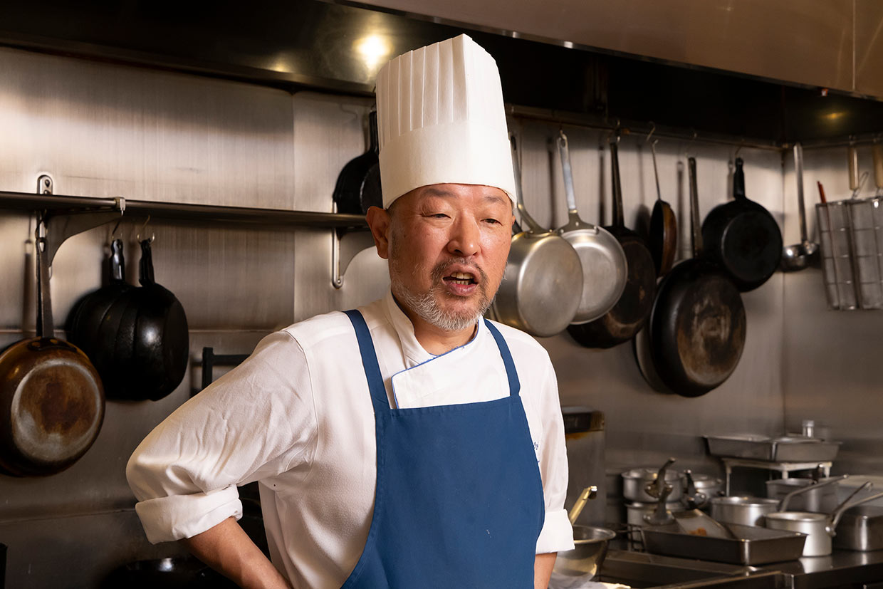 「洋食おがた」の緒方博行さん