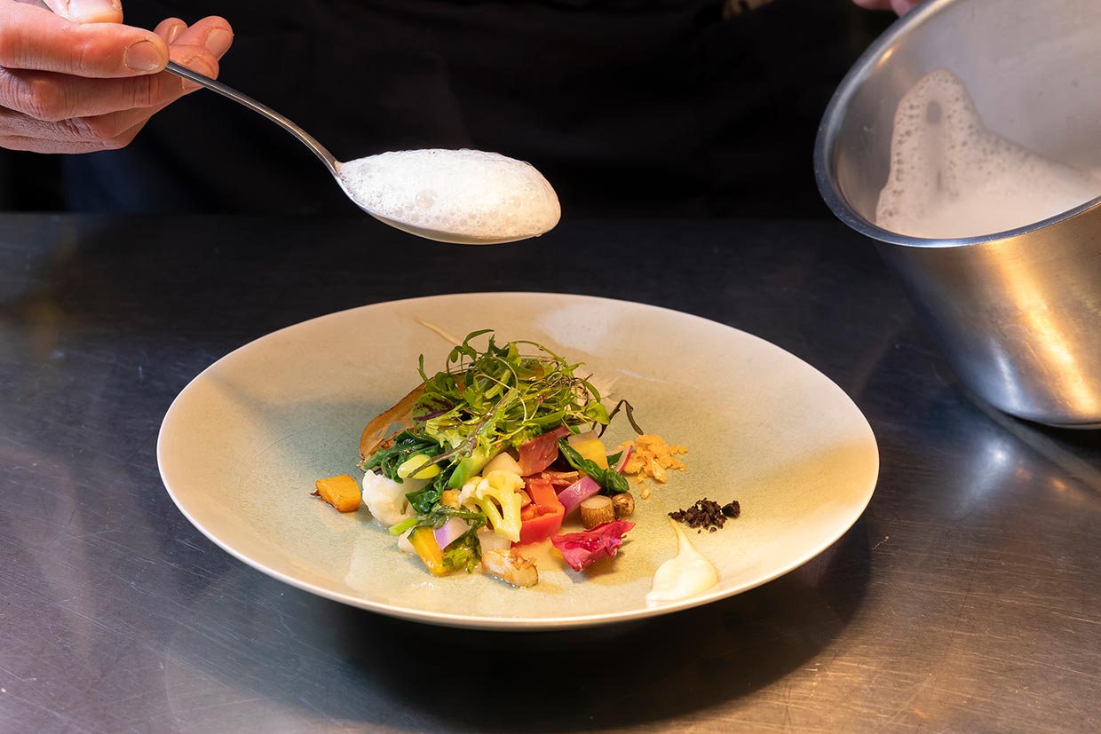 「Restaurant MOTOI」の欲し帆立貝の泡