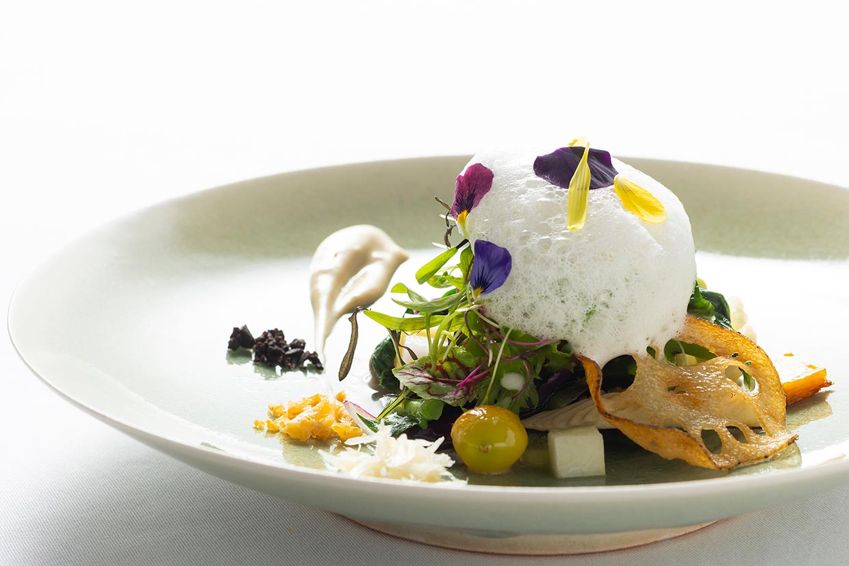 京都「Restaurant MOTOI」の「温かいサラダ」